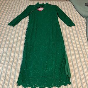 Emerald Green Long Sleeve Gown with Mandarin Collar, size closer to US 6,  (NWT)